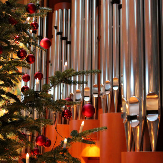 Christbaum mit Orgel